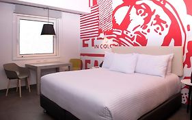 Radisson Red Miraflores